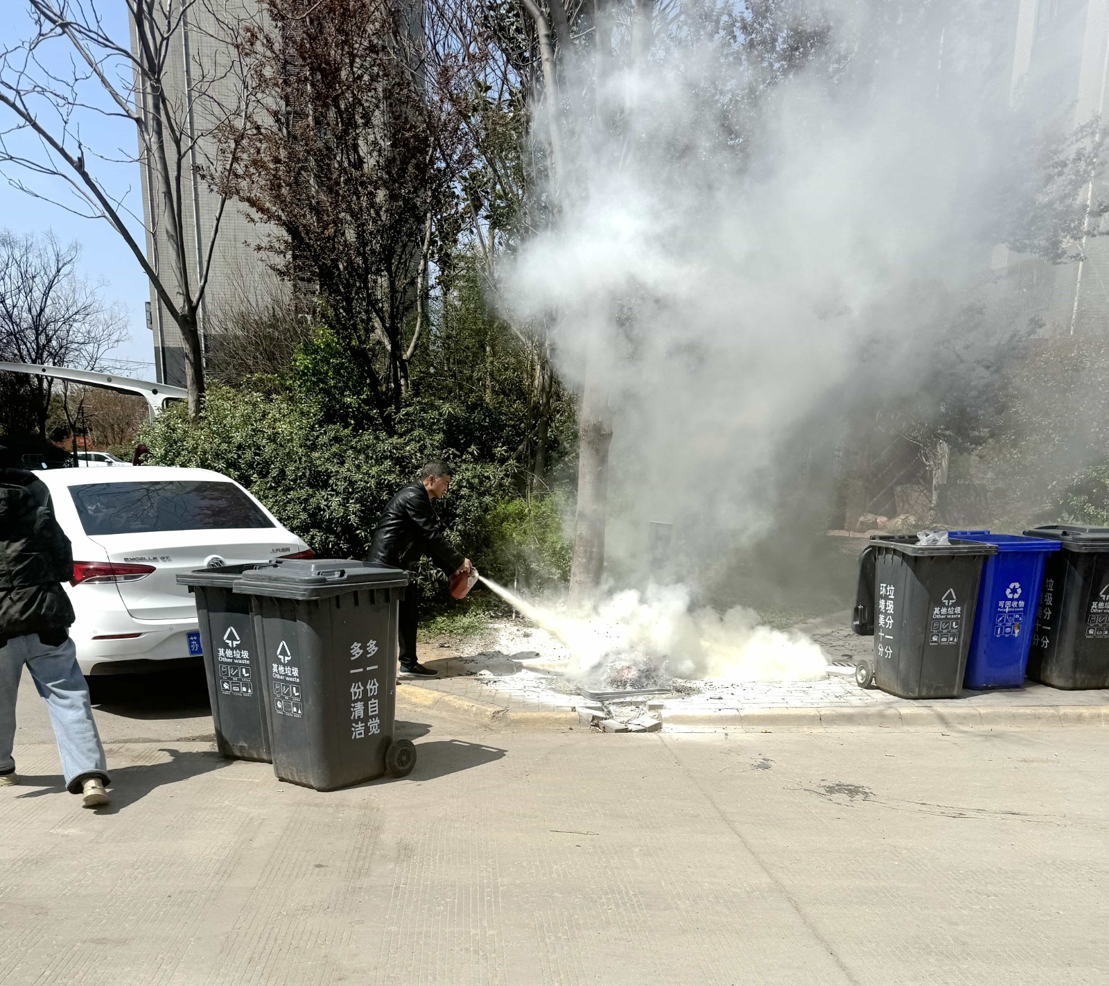 1712565041417073654.jpg 42112.jpg