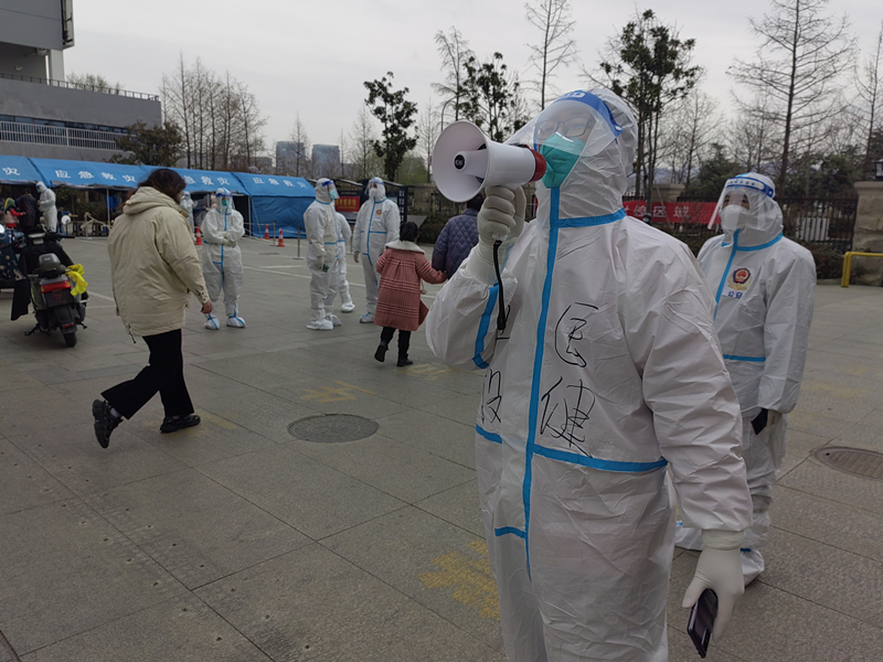 1647838942967026387.jpg 疫情戰役中的逆行者2.jpg